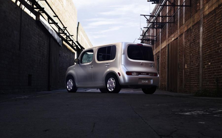  Nissan Cube 2009 года  (фото 110 из 137)